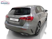 Aanzicht achter rechts