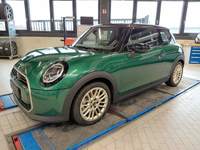 Náhled zpředu zleva