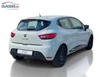 Skats no labās puses aizmugurē