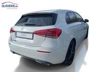 Aanzicht achter rechts