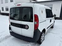 Aanzicht achter rechts