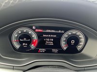 Pohled na přístrojovou desku