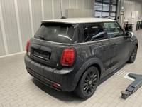 Vue de l’arrière droit