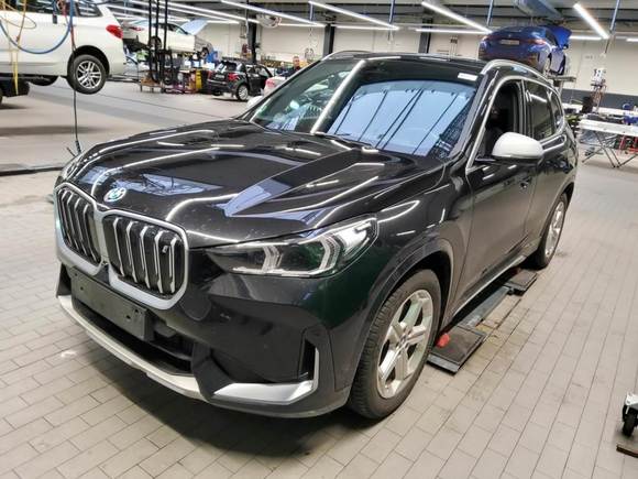 Náhled zpředu zleva