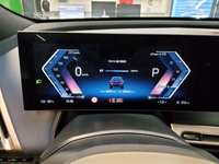 Pohled na přístrojovou desku