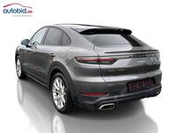 Vue de l’arrière gauche