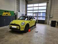 Náhled zpředu zleva