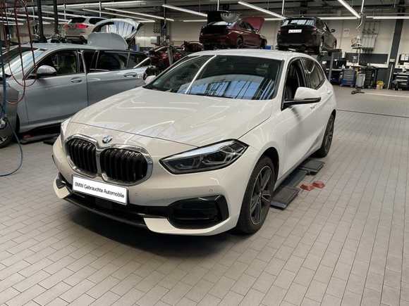 Náhled zpředu zleva