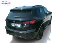 Pogled od pozadi desno