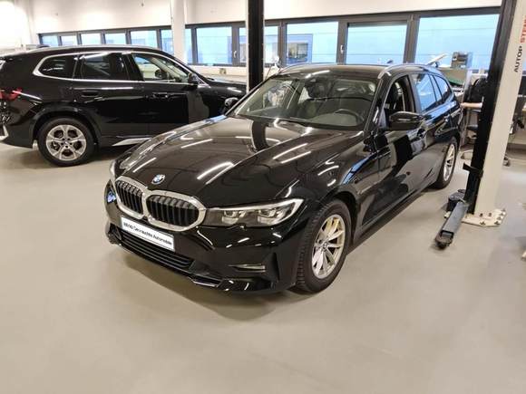 Pogled sprijeda lijevo