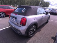 Aanzicht achter rechts