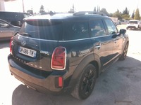 Pogled od pozadi desno