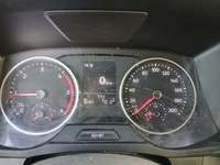 Pohled na přístrojovou desku