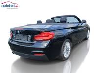 Skats no labās puses aizmugurē