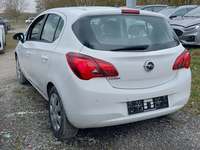 Vue de l’arrière gauche