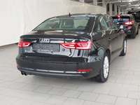 Widok z tyłu po stronie prawej