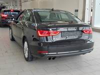 Widok z tyłu po stronie lewej