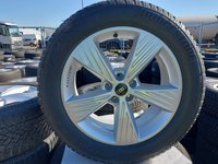 Вид спереди слева