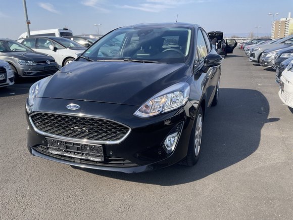 Pogled od napred levo