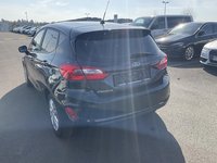 Pogled od pozadi levo