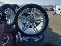 Вид спереди слева