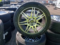 Вид спереди слева