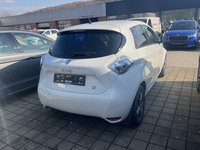 Pogled od pozadi desno