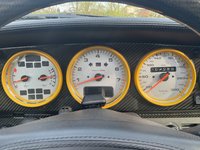 Pogled na kombinirani instrument