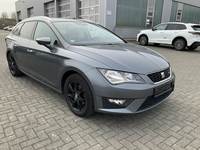 Pogled sprijeda desno