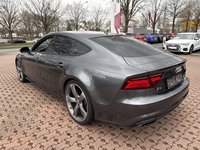 Vue de l’arrière gauche