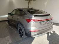 Vue de l’arrière gauche