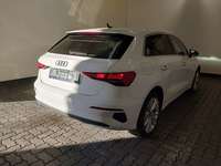 Vue de l’arrière droit