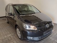 Pogled sprijeda desno