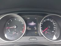 Pogled na kombinirani instrument