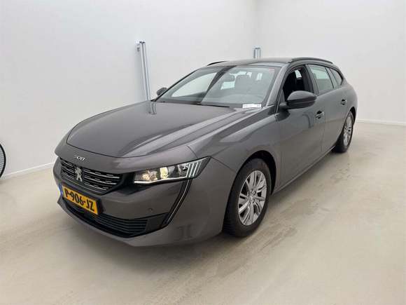 Vue de l’avant gauche