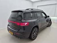 Vue de l’arrière droit