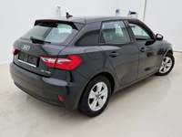 Widok z tyłu po stronie prawej