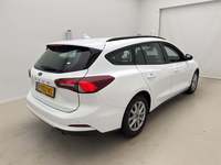 Widok z tyłu po stronie prawej