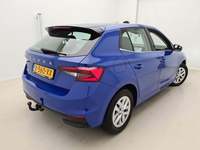 Widok z tyłu po stronie prawej