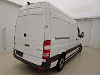 Widok z tyłu po stronie prawej