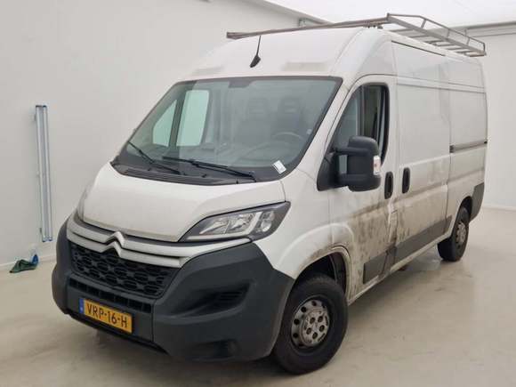 Widok z przodu po stronie lewej