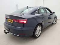 Widok z tyłu po stronie prawej