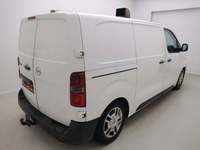 Widok z tyłu po stronie prawej