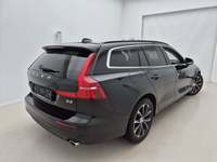 Pogled od pozadi desno