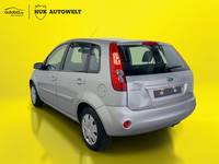 Aanzicht achter links