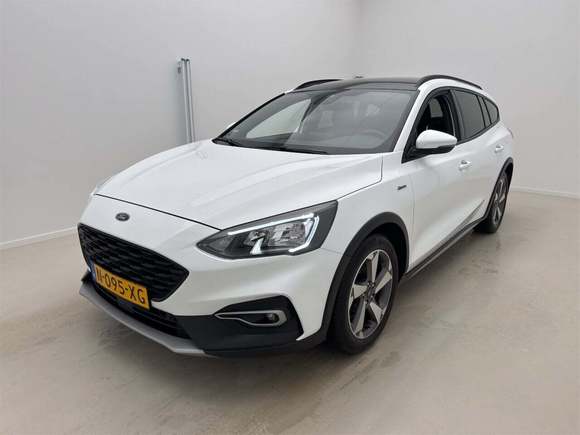 Pogled od napred levo