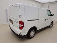 Widok z tyłu po stronie prawej