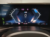 Pohled na přístrojovou desku