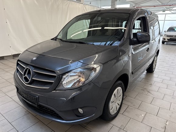 Vista anteriore sinistra