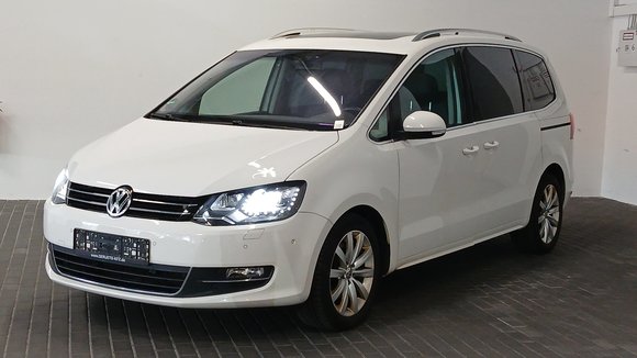 Вид спереди слева